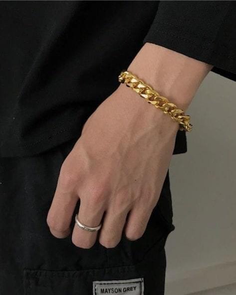 DZOIR Makes Demi-Fine Jewellery That Blends Timeless Craftsmanship With Modern Everyday Comfort